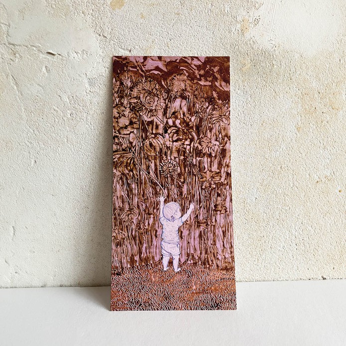 Geboortekaartje kindje bloemen bruin