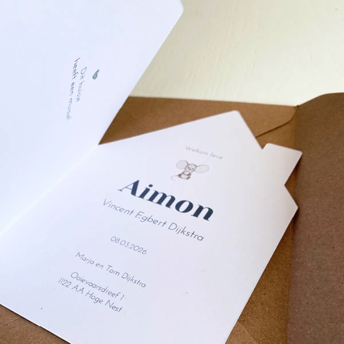 Geboortekaartje met huisvorm